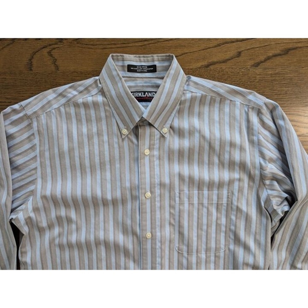 Kirkland Mens Button Up dress shirt- 15.5/33